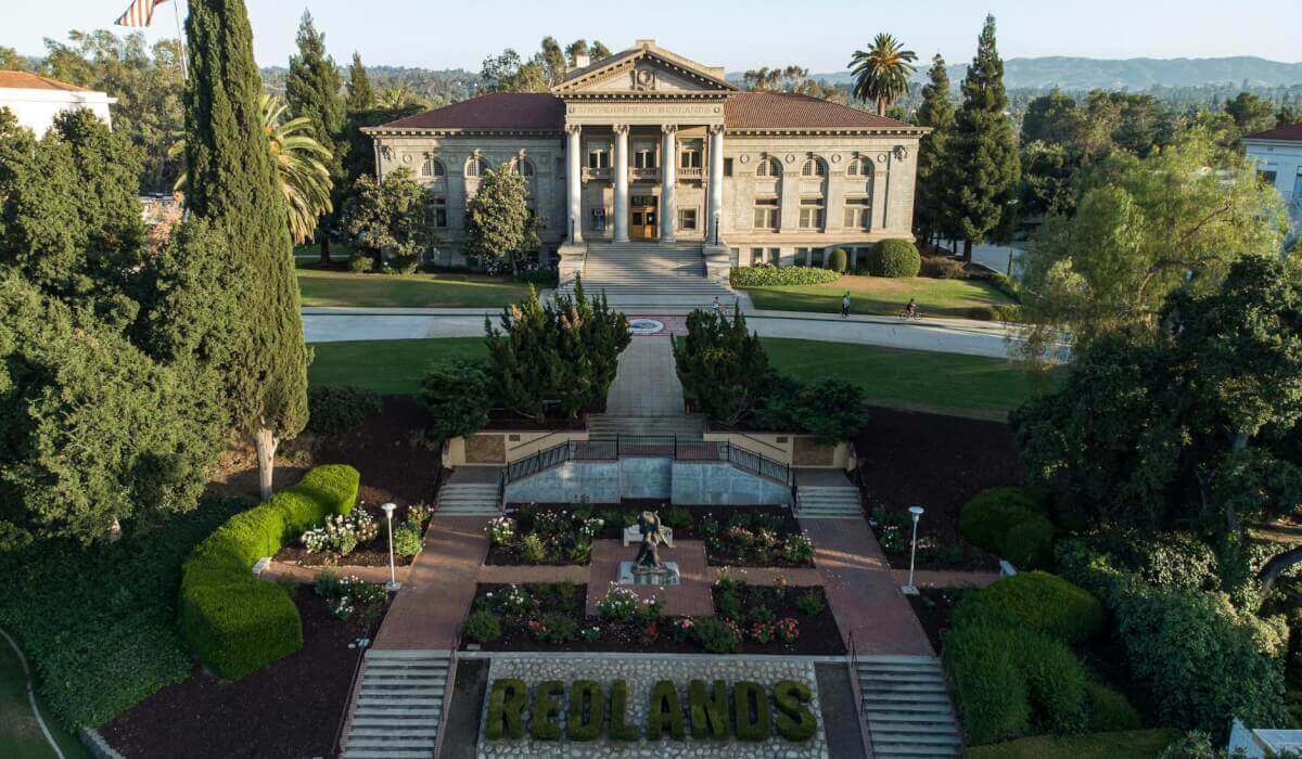 Professional movers in Berkeley California - Ontrack Moving serves UC Berkeley area and all Berkeley neighborhoods